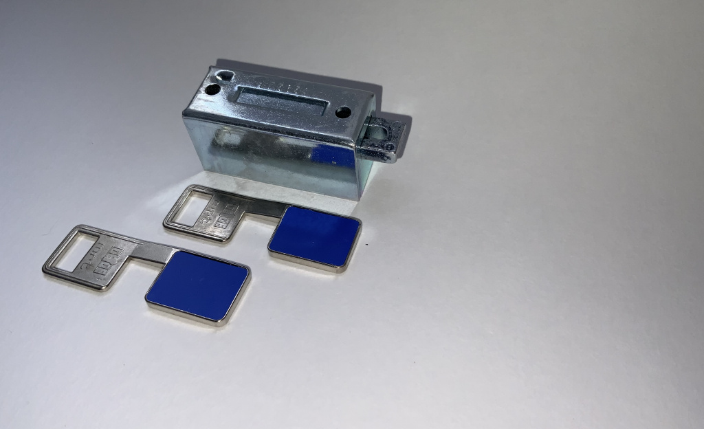 wertheim magnetic lock mechanical SSM lockers deposit SAFES 140.jpg wertheim magnetic lock mechanical SSM lockers deposit SAFES 140.jpg